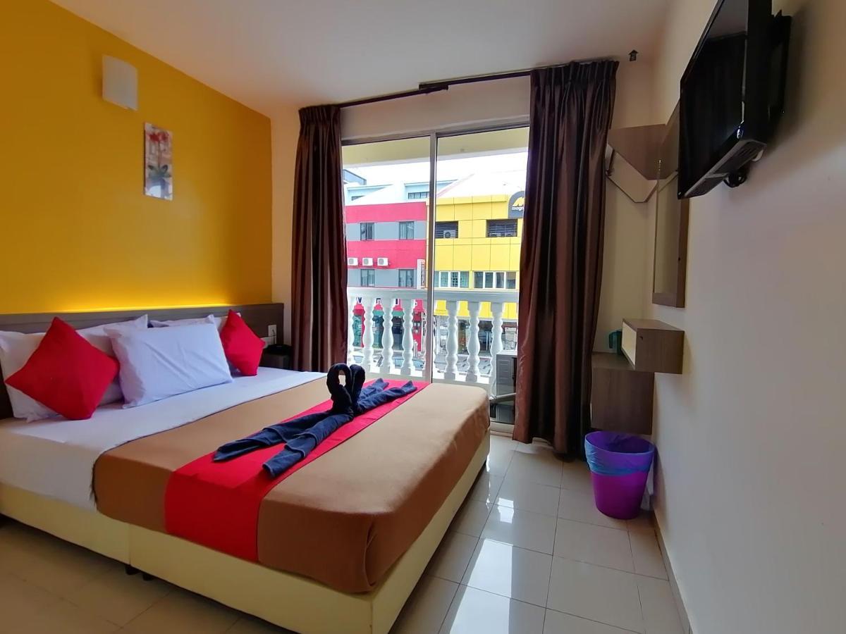 Yellow Mansion Hotel Melaka Raya Buitenkant foto