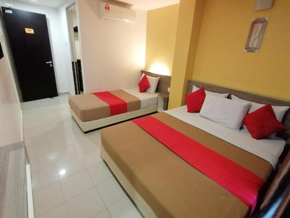 Yellow Mansion Hotel Melaka Raya Buitenkant foto
