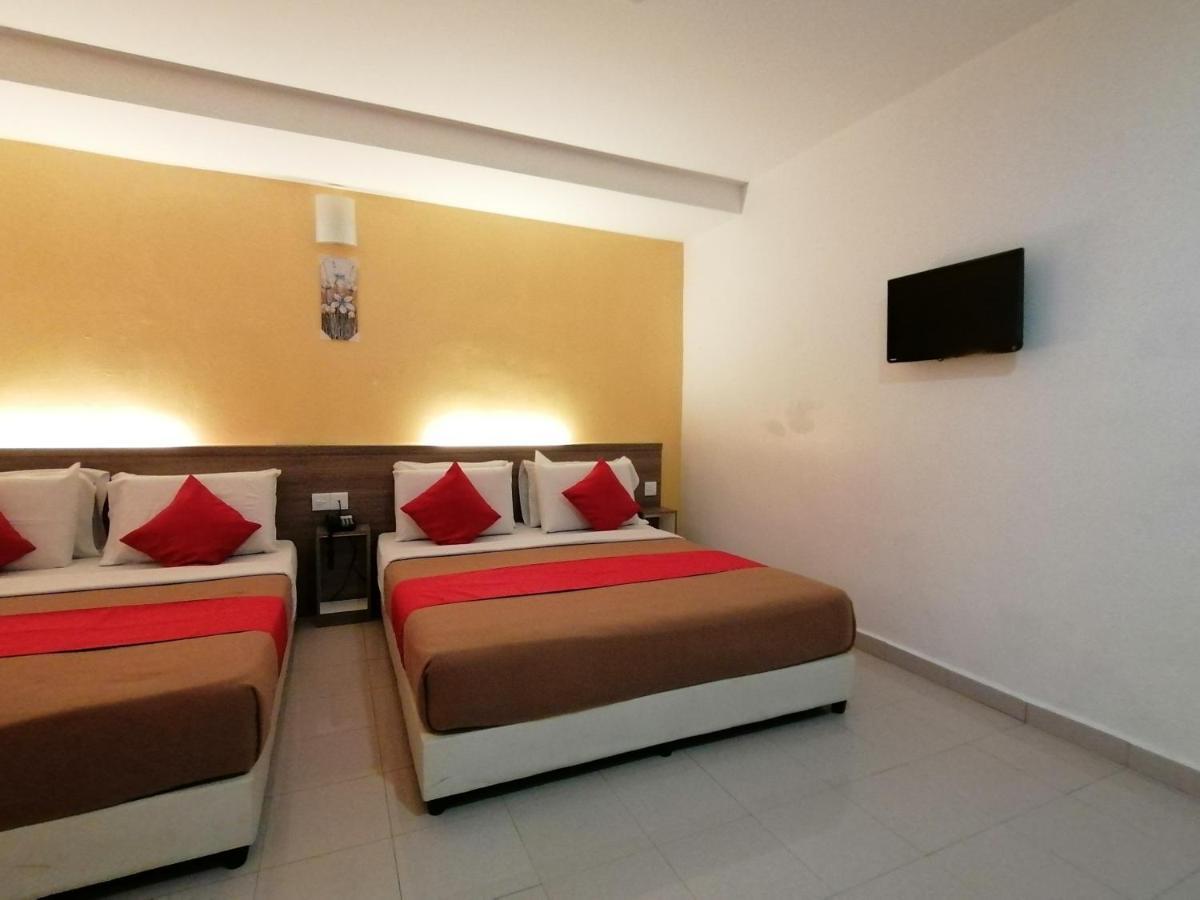 Yellow Mansion Hotel Melaka Raya Buitenkant foto