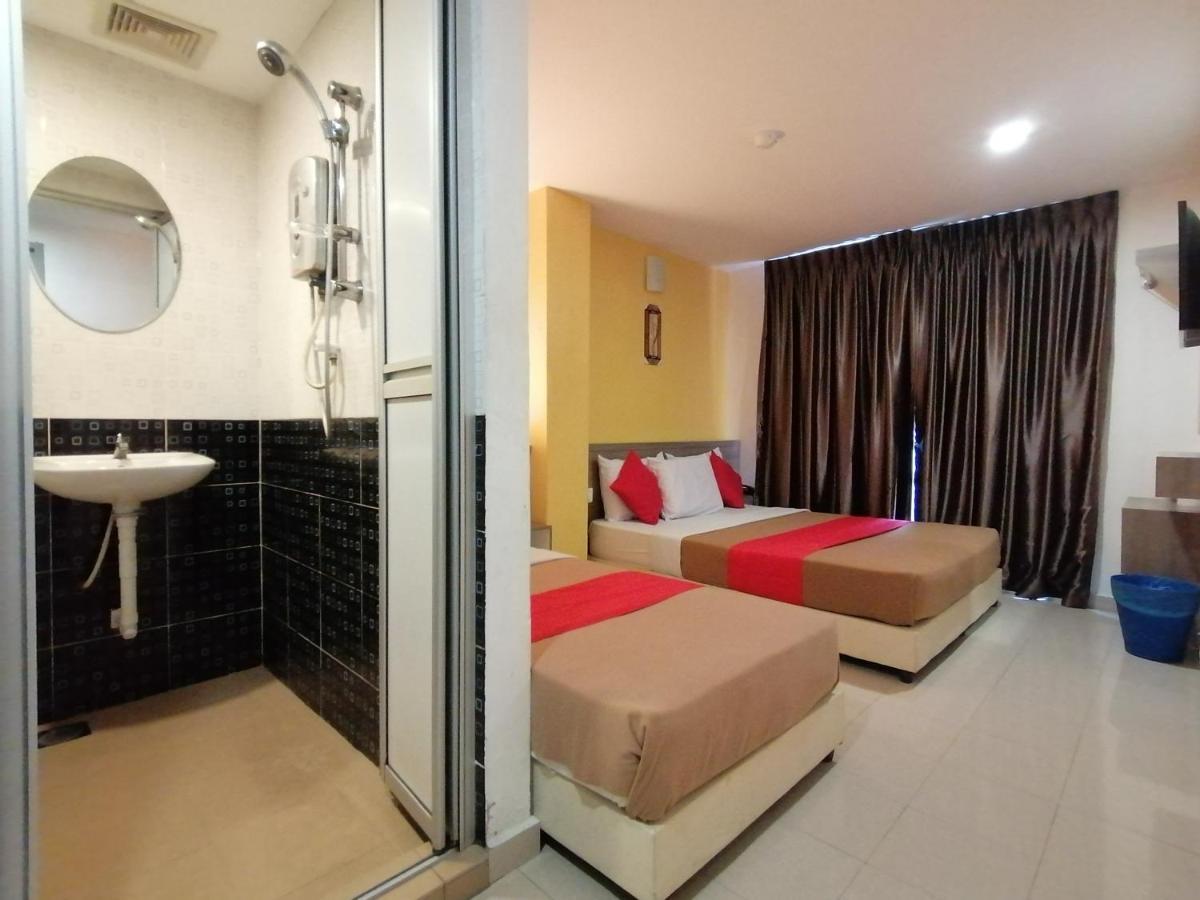 Yellow Mansion Hotel Melaka Raya Buitenkant foto