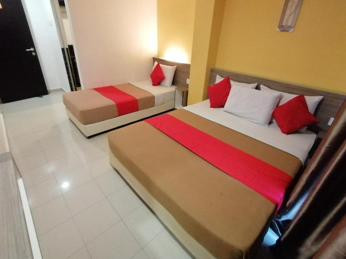 Yellow Mansion Hotel Melaka Raya Buitenkant foto