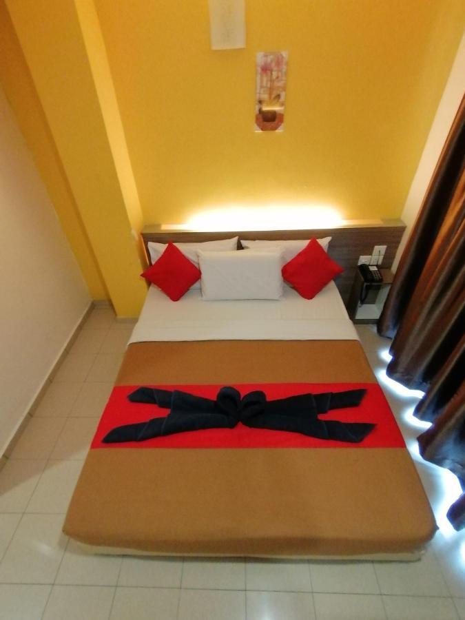 Yellow Mansion Hotel Melaka Raya Buitenkant foto